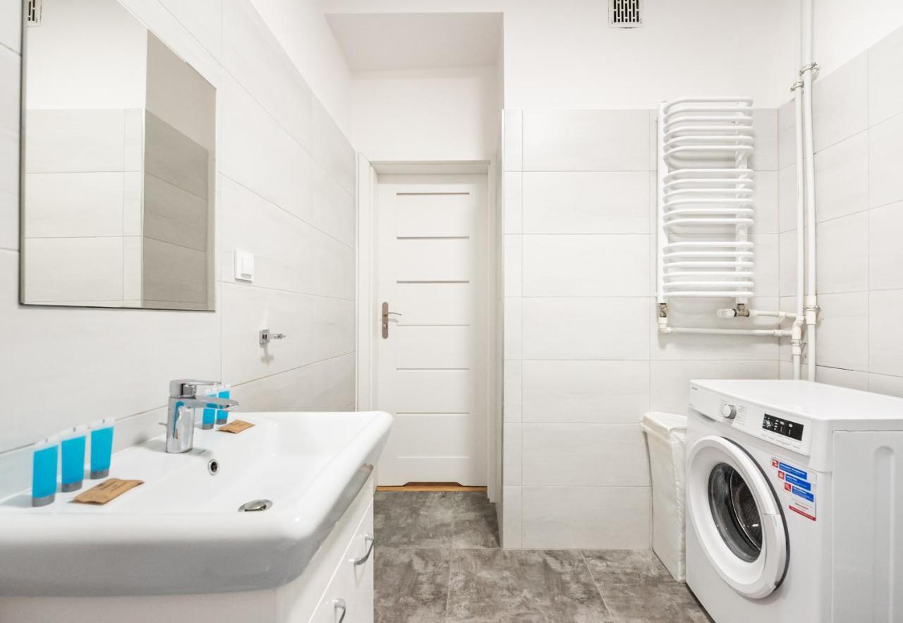 Old Town 5-Bedroom Apartment Warsaw Luaran gambar