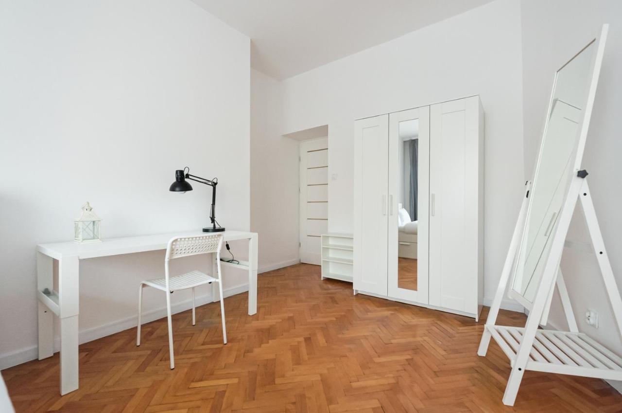 Old Town 5-Bedroom Apartment Warsaw Luaran gambar